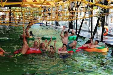 „FABRYKA ATRAKCJI”: Laser Tag, Wojskowy Biwak, Park Linowy, Sport, Integracja, Chill out. Ośrodek z basenem letnim. Kolonia 8-12 lat i obóz 13-16 lat